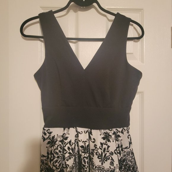 $10 Clean Out Sale - Picture 3 of 4